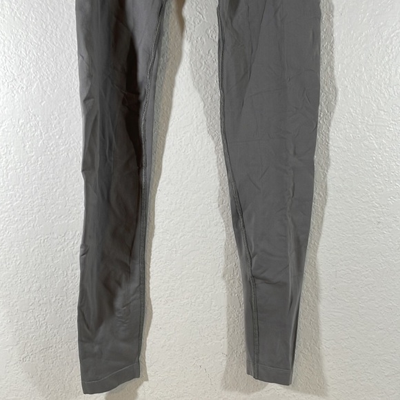 Gymshark Seamless Gray & Coral Workout Leggings Size Medium - Picture 3 of 8